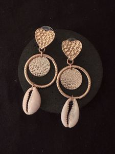 Dressberry Shell Drop Earrings