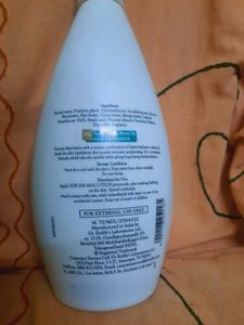 Venusia Max Intensive Moisturizing Lotion
