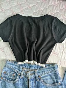Chic Black Button-Up Crop Top