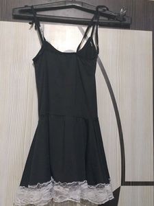 black lace top(LENGTH 21 INCHES)
