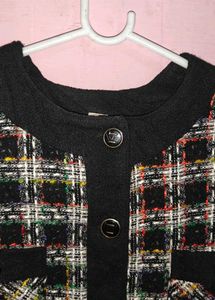 Chic Tweed Cropped Jacket