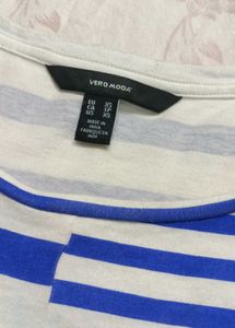 Price drop!!! Vero Moda Striped T-Shirt