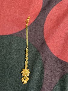 Golden Maang Tikka