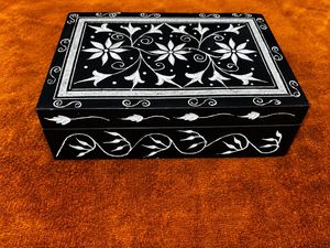 Handcrafted Agra Black Stone Inlay Jewellery Box –