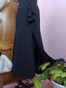 🖤 PRE-LOVED Elegant Black Sequin Evening Gown🖤