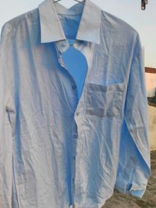 Men's Light Blue Button-Up Shirt
