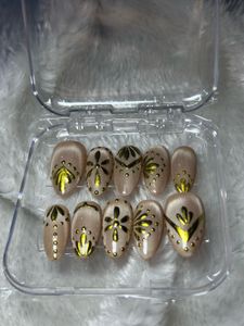 Navratri Special Nude Shimmer