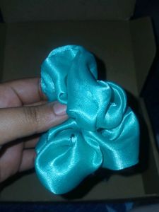 Cute Scrunchie &amp; Keychain Set