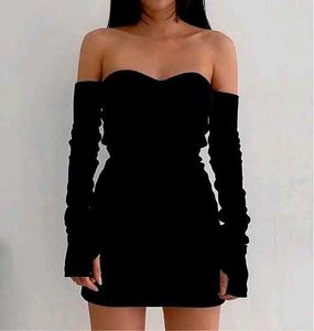 Chic Black Off-Shoulder Ruched Dress