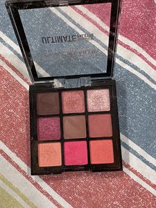 Swiss Beauty Eyeshadow Palette