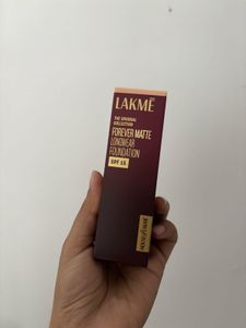 Lakme Forever Matte Longwear Foundation