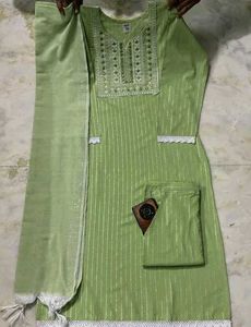 Green Embroidered Kurta Set with Pants &amp; Dupatta