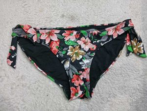 Floral ♥️Tie-Side Bikini Bottoms