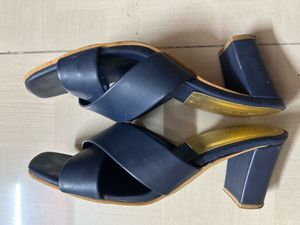 Stylish Blue Criss-Cross heels