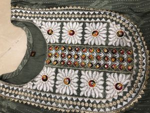 Elegant Green Embroidered Tunic