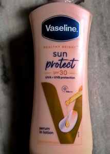 Vaseline Healthy Bright Sun Protect SPF30