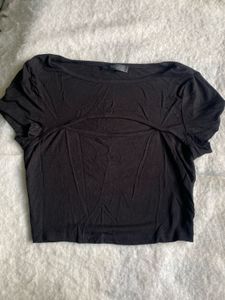 2 black crop tops