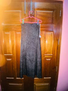 Elegant Textured Maxi Skirt
