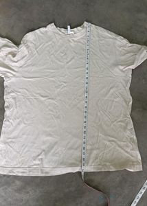 H&amp;M T-shirt