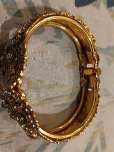 Exquisite Embellished Gold Bangle