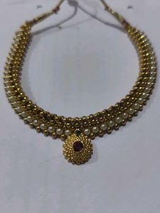 Elegant Gold tushi Necklace with Pearls