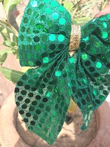 Sparkly Green Sequin Bow Hair Clip