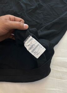 Nike downshoulder Black T-Shirt