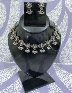 Oxidized Silver Tone Necklace &amp; Earring Set