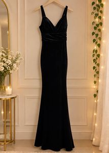 Elegant Black Velvet Maxi Dress