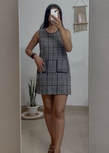 Chic Tweed Pocket Dress