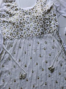 Elegant White Embroidered  nira cut Set