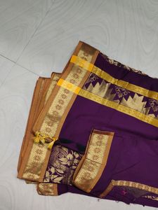 Very Pretty Pattu Saree With Blouse