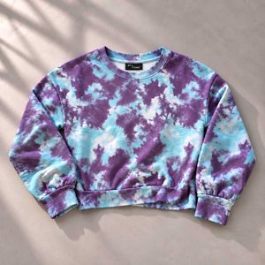TIE-DYE CROPPED CREWNECK SWEATSHIRT