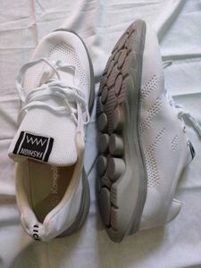 Stylish White Fashion Sneakers