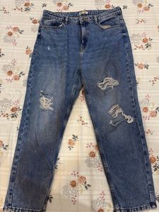 Stylish Ripped Denim Jeans