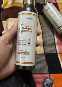 Brand-new shampoo Unused
