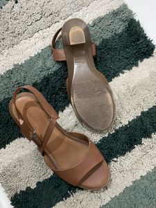 Casual Heel