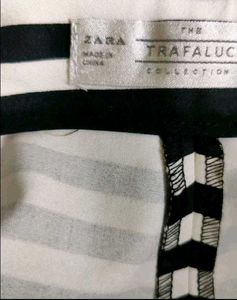 zara short