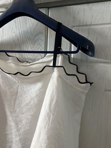 🦢Off-Shoulder White Top