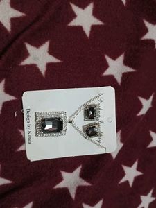 Elegant Black Stone Jewelry Set
