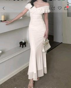 Savana Elegant Ivory Off-Shoulder Maxi Dress