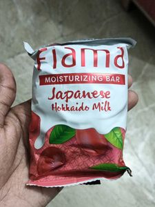 Flama Moisturizing Bar Japanese Hokkaido Milk