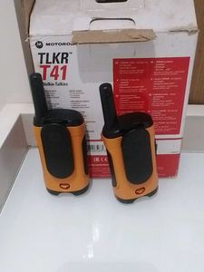Motorola TLKR T41 Walkie-Talkies (Pair)