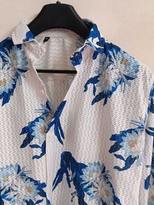 Elegant White &amp; Blue Floral Printed Shirt