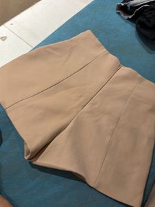 Stylish Beige High-Waisted Shorts