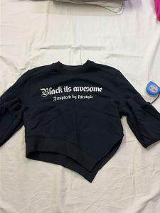 Black Crewneck Sweatshirt