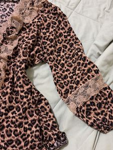 animal print top