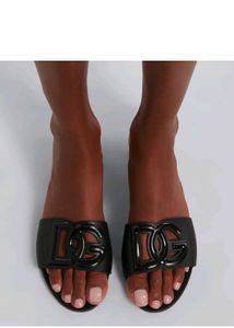 D&amp;G sandals Size 37