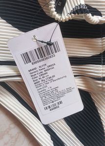 Chic Ribbed Zebra Print Maxi Dress