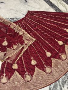 Lehenga Choli Set without blouse
